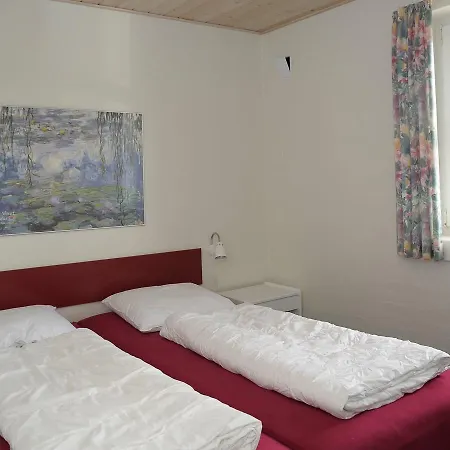 Holiday home Three-bedroom Holiday In 44