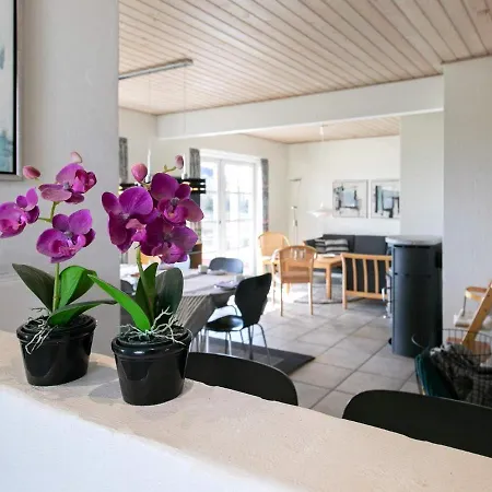 Three-bedroom Holiday In 44 Holiday home Blavand