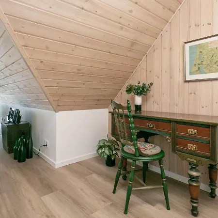 Three-bedroom Holiday In 44 Holiday home *